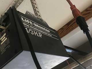 Garage Door Opener Being Noisy? Contact Your Nearby Experts | Miami, FL Garage Door Opener Being Noisy? Contact Your Nearby Experts | Miami, FL